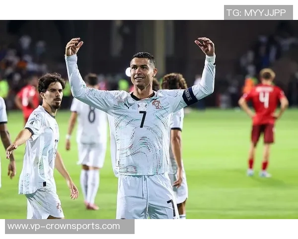 因凡蒂诺祝贺C罗世预赛射手王再创辉煌成就